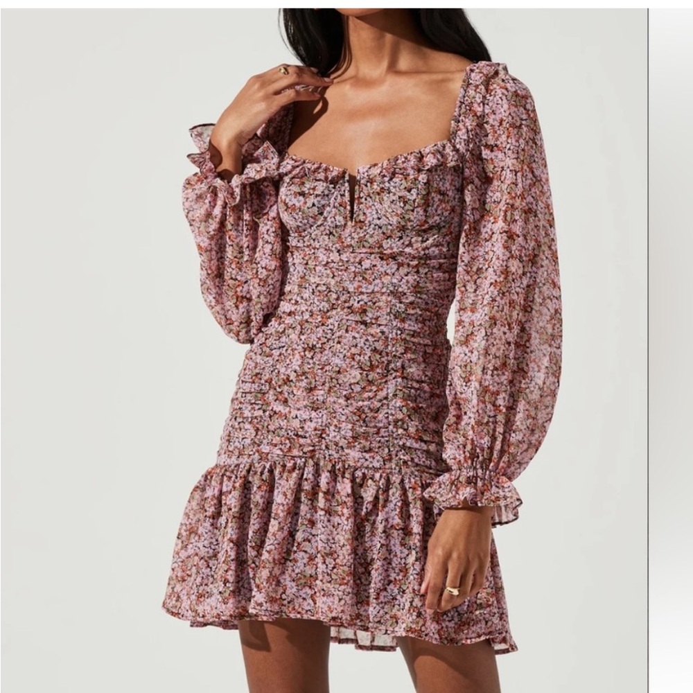 Astr The Label Carmella Sweetheart Ruched Long Sleeve Mini Dress Black Pink L